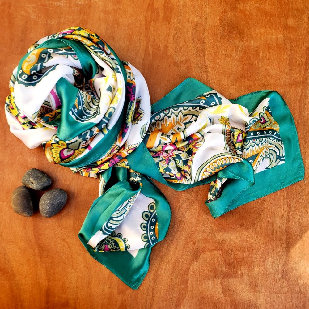 NEW WITH TAG BUNDLE OF 3 SCARVES - Picture 6 of 7